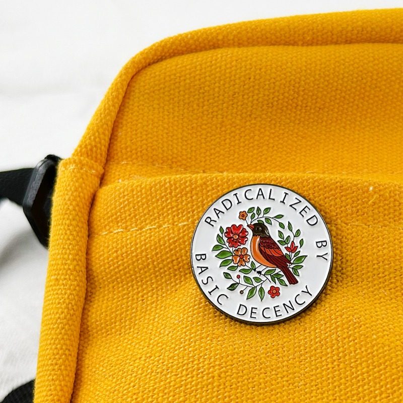 オリジナルデザインヴィンテージメタルブローチファンコレクショ - Vintage Collectible Ornaments のレビューと価格