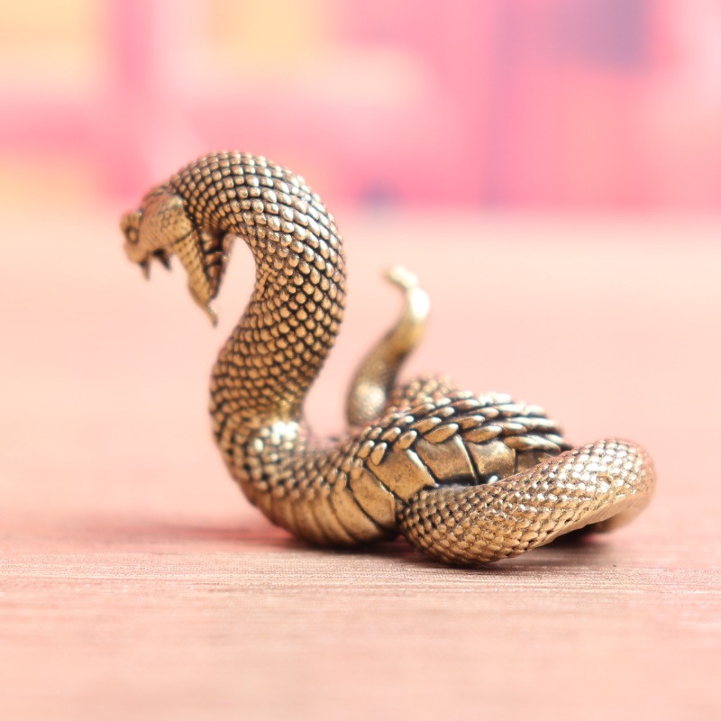 アンティーク調の真鍮製中国十二支の蛇の置物、ミニチュアのコブ - Vintage Collectible Ornaments のレビューと価格