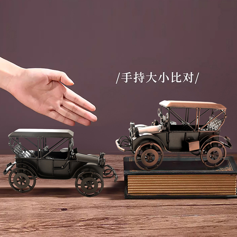 ヨーロッパスタイルのヴィンテージ合金古い車の模型装飾品クリエ - Vintage Collectible Ornaments のレビューと価格